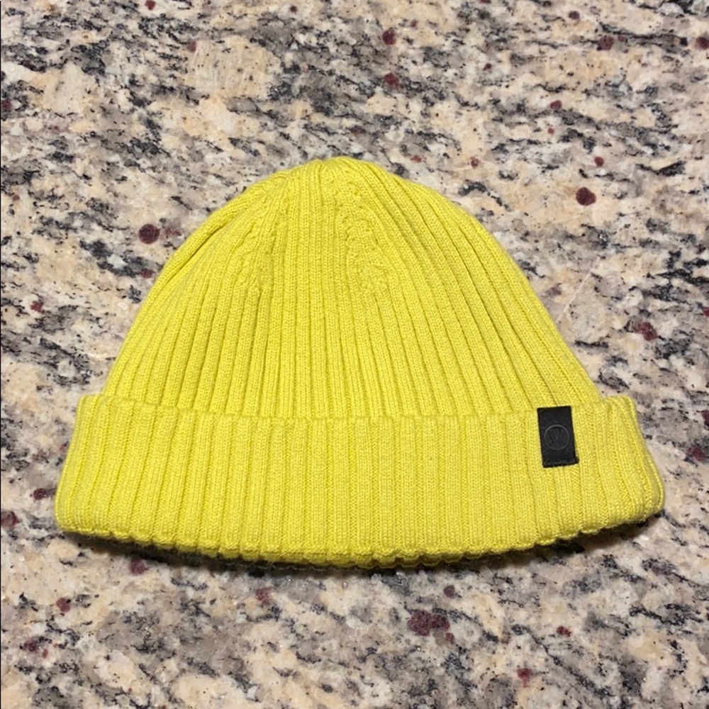 lululemon beanie